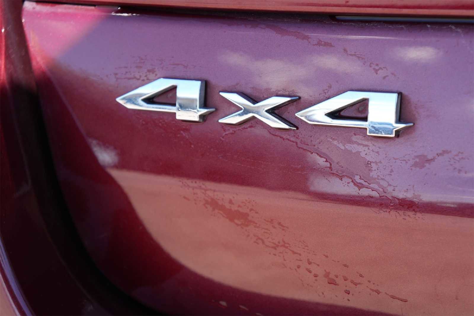 Used 2023 Jeep Grand Cherokee Laredo image 7