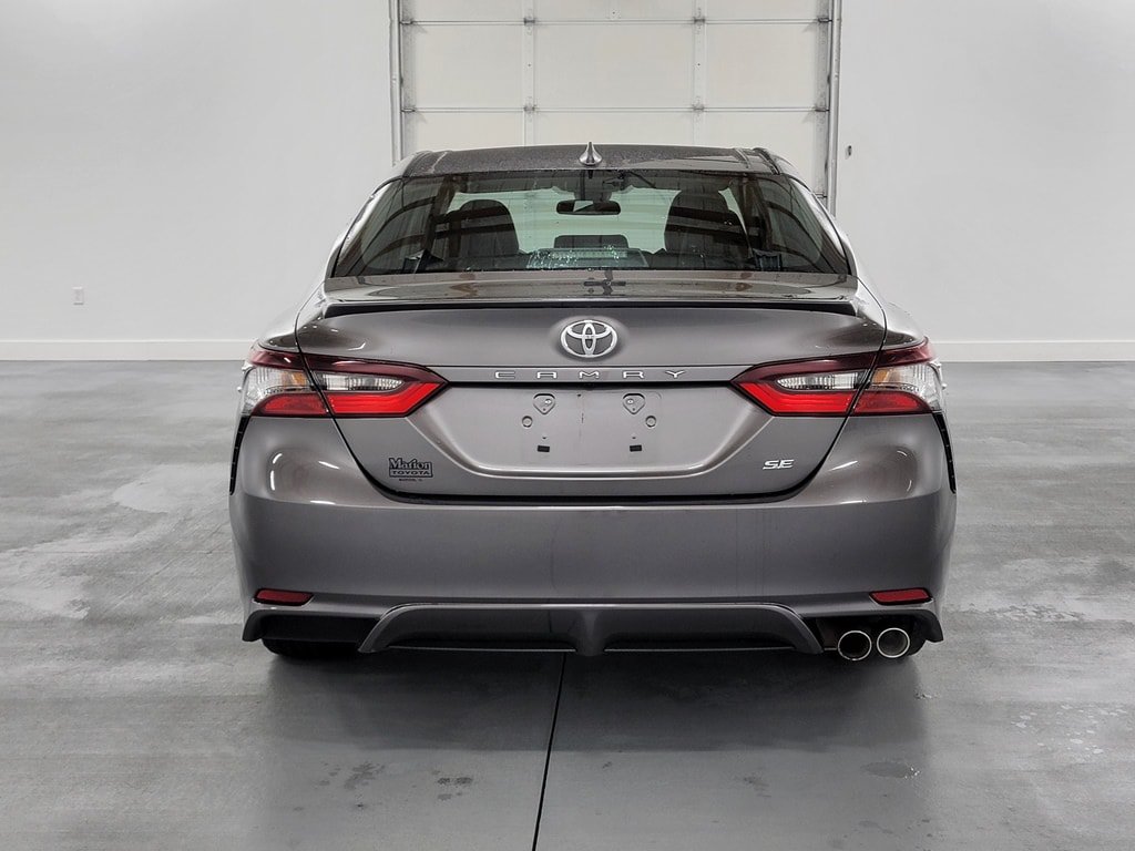Used 2022 Toyota Camry SE FWD image 7
