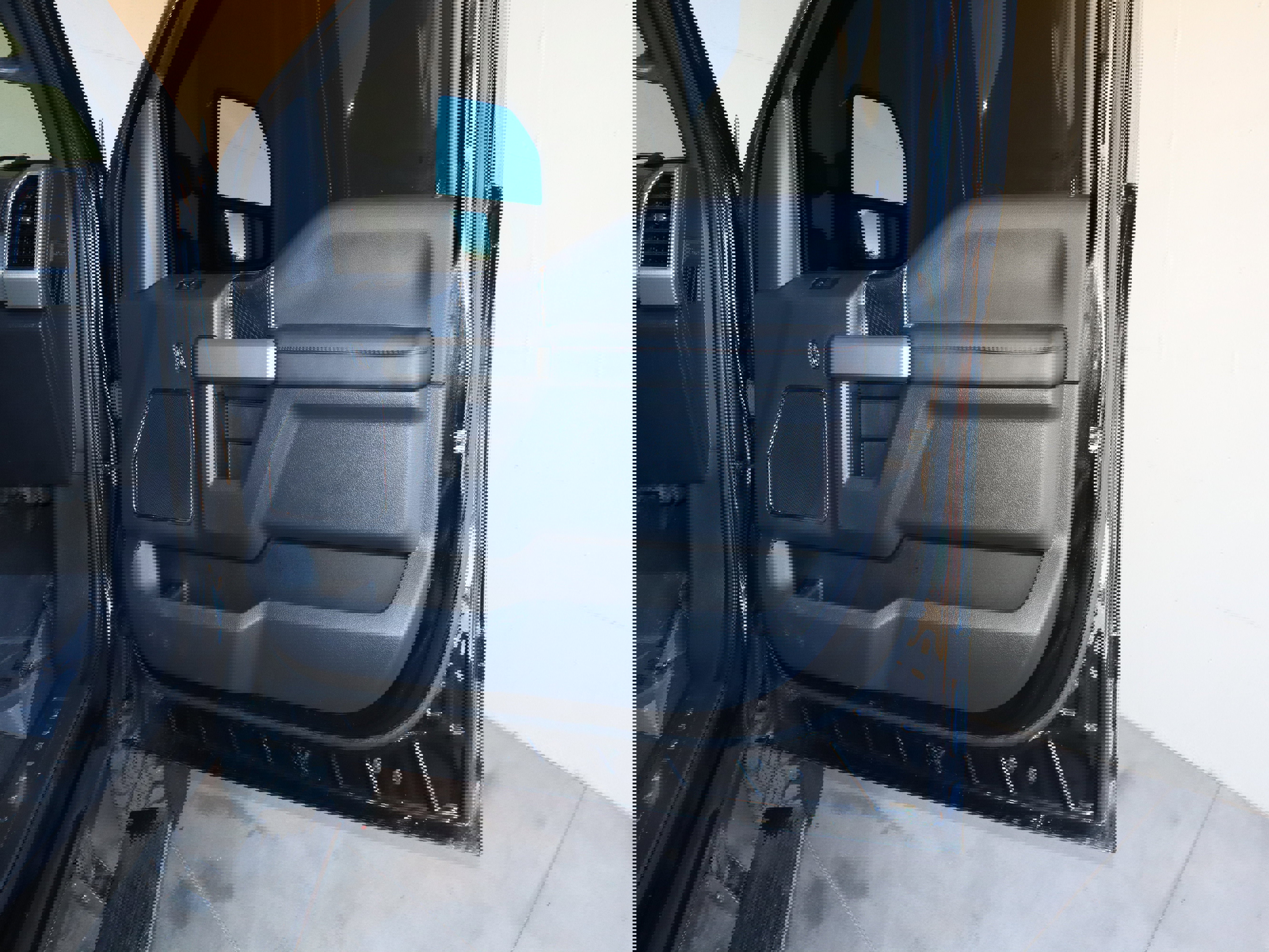 Used 2022 Ford F350 Platinum w/ Tremor Off-Road Package image 43