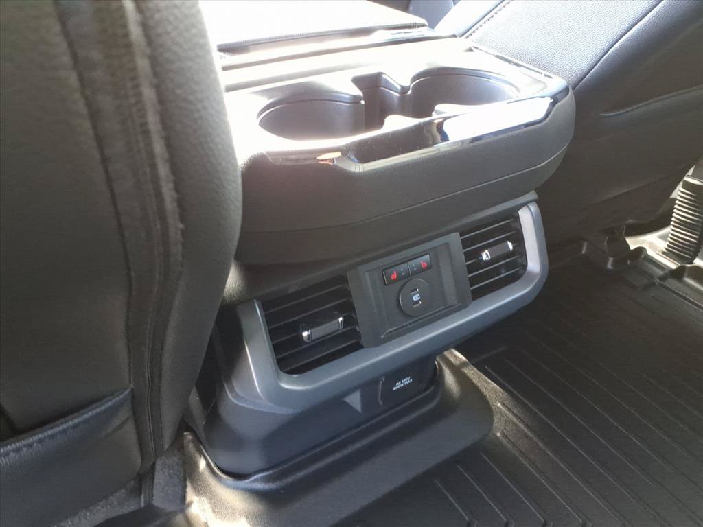 Used 2025 Ford F150 Lariat w/ Equipment Group 502A High AWD/4WD image 16