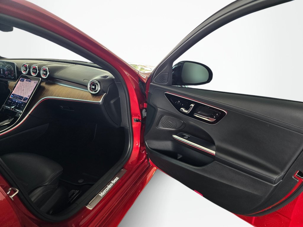 Used 2022 Mercedes-Benz C 300 4MATIC Sedan image 41