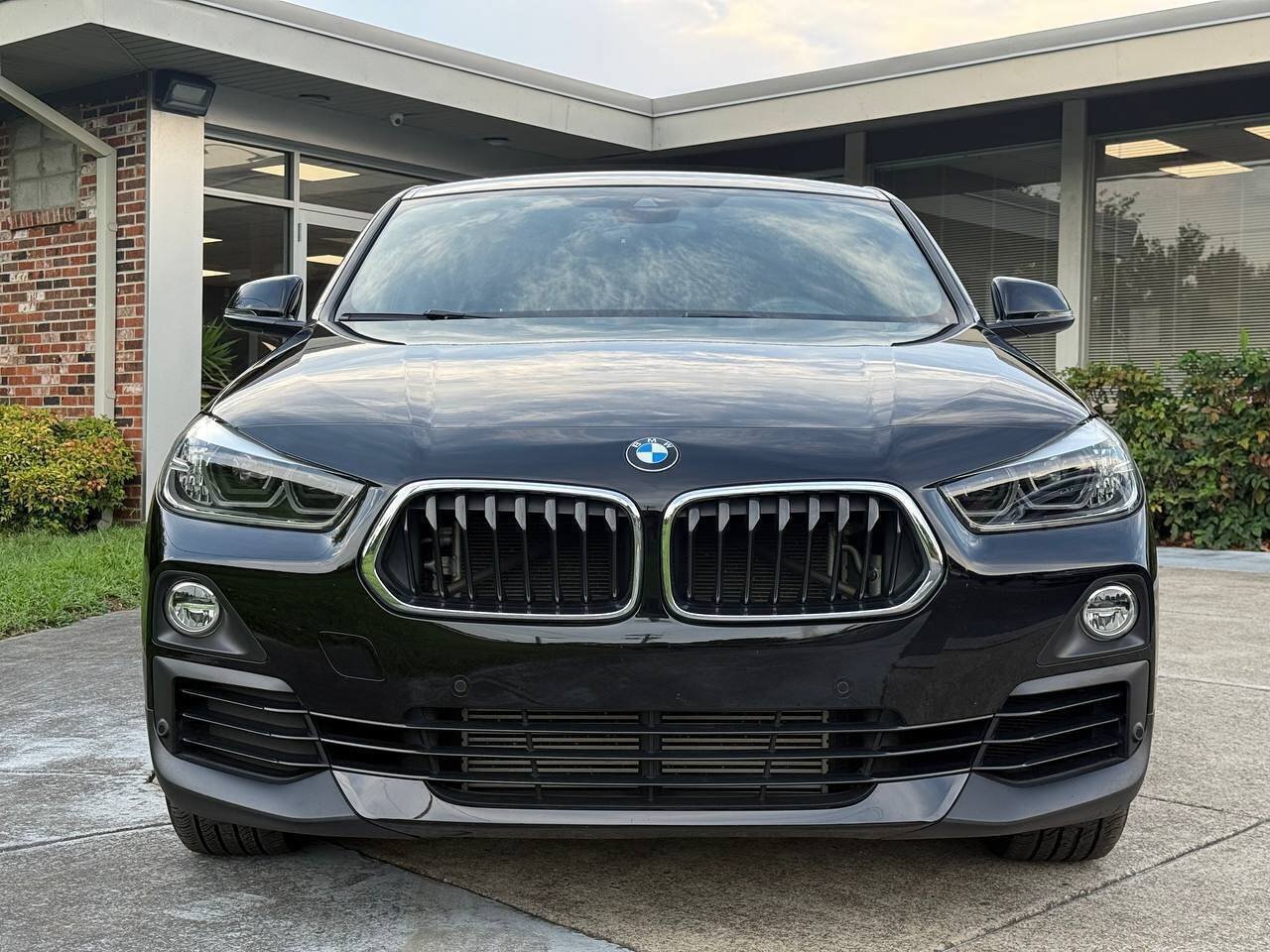 Used 2020 BMW X2 sDrive28i w/ Convenience Package FWD image 2