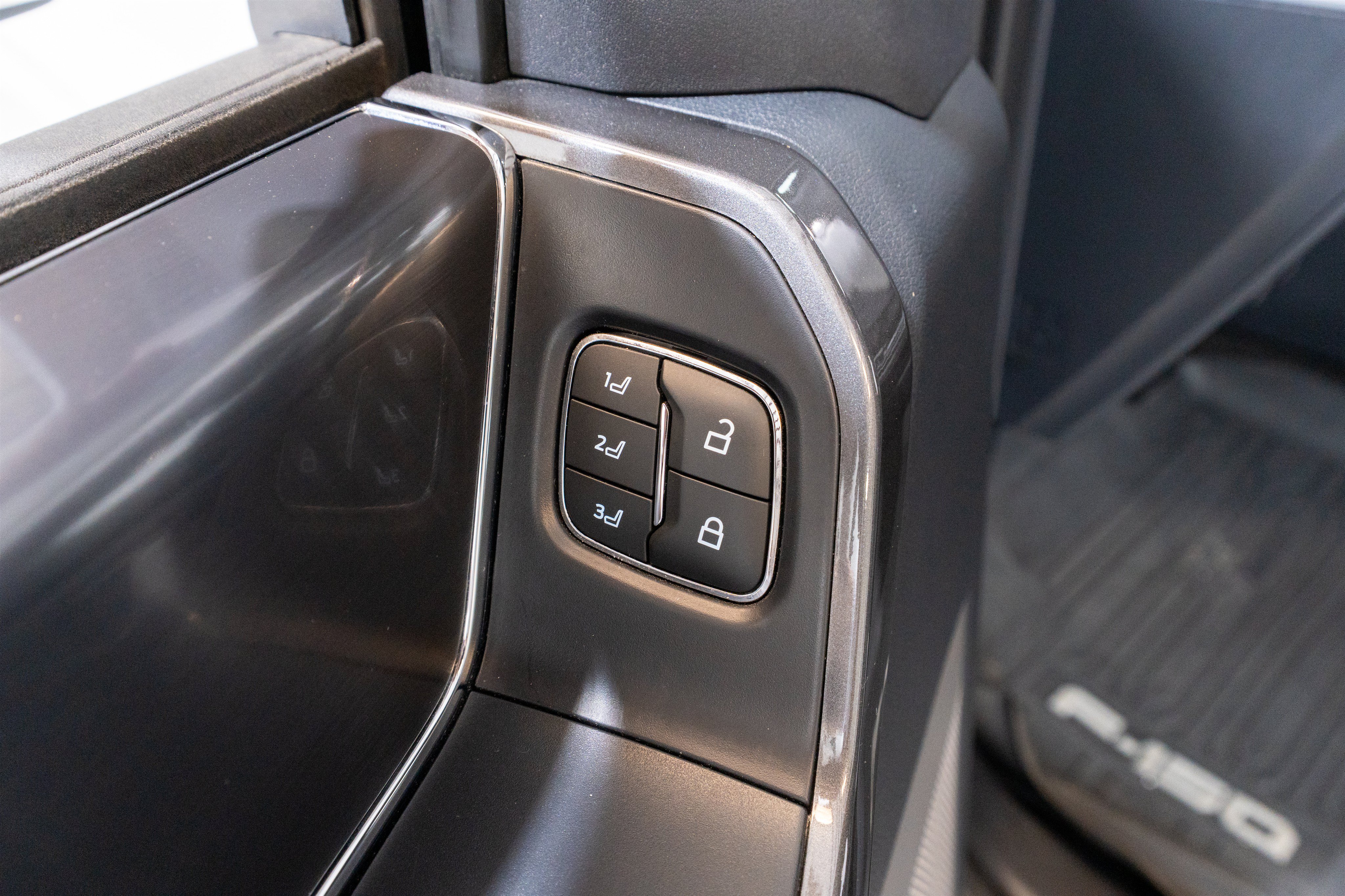 Used 2022 Ford F150 Lariat AWD/4WD image 18