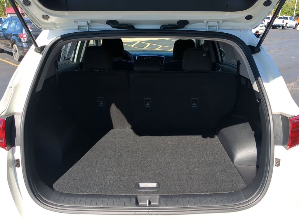 Used 2021 Kia Sportage LX image 24