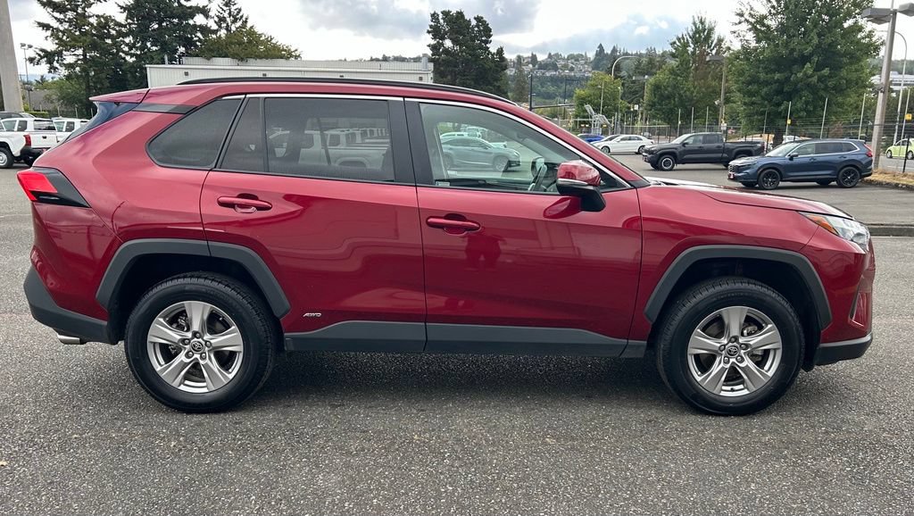 Certified 2025 Toyota RAV4 XLE w/ Convenience Package AWD/4WD image 4