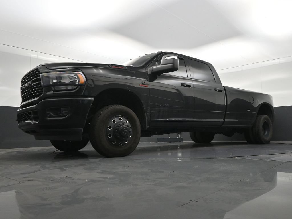 Used 2024 RAM 3500 Big Horn w/ Night Edition AWD/4WD image 23