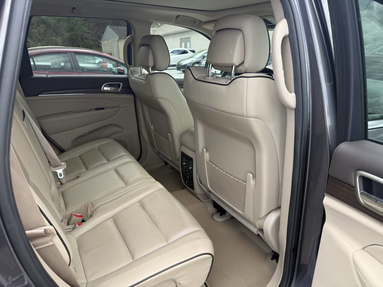 Used 2016 Jeep Grand Cherokee Overland image 19