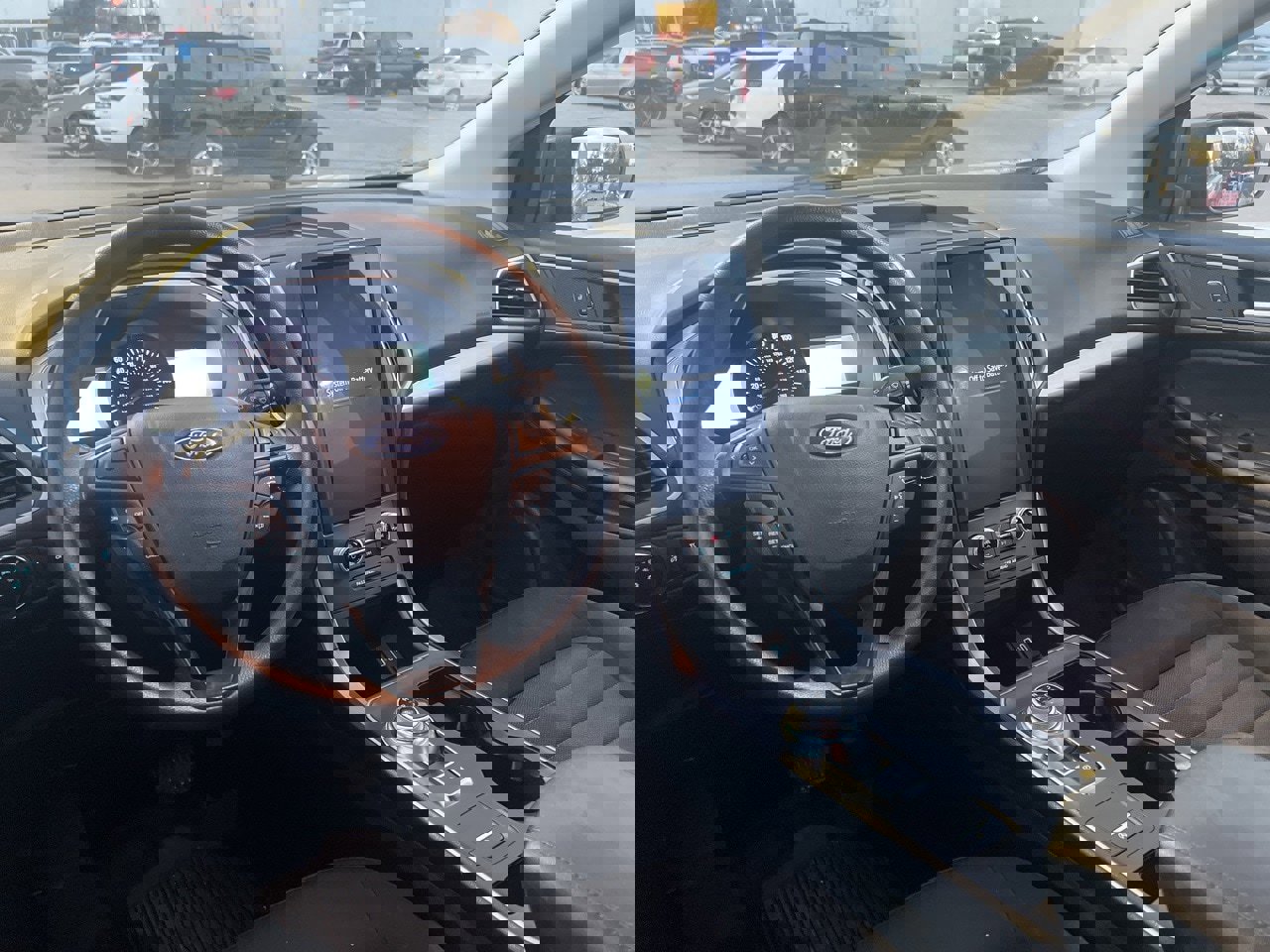 Used 2021 Ford Edge SE image 12