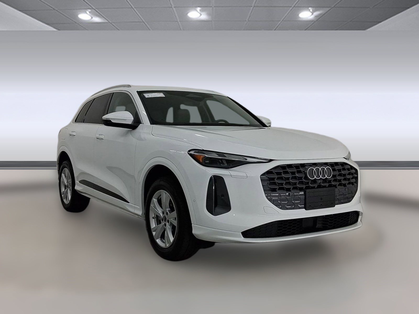 Certified 2025 Audi Q5 Premium w/ Convenience Package image 7