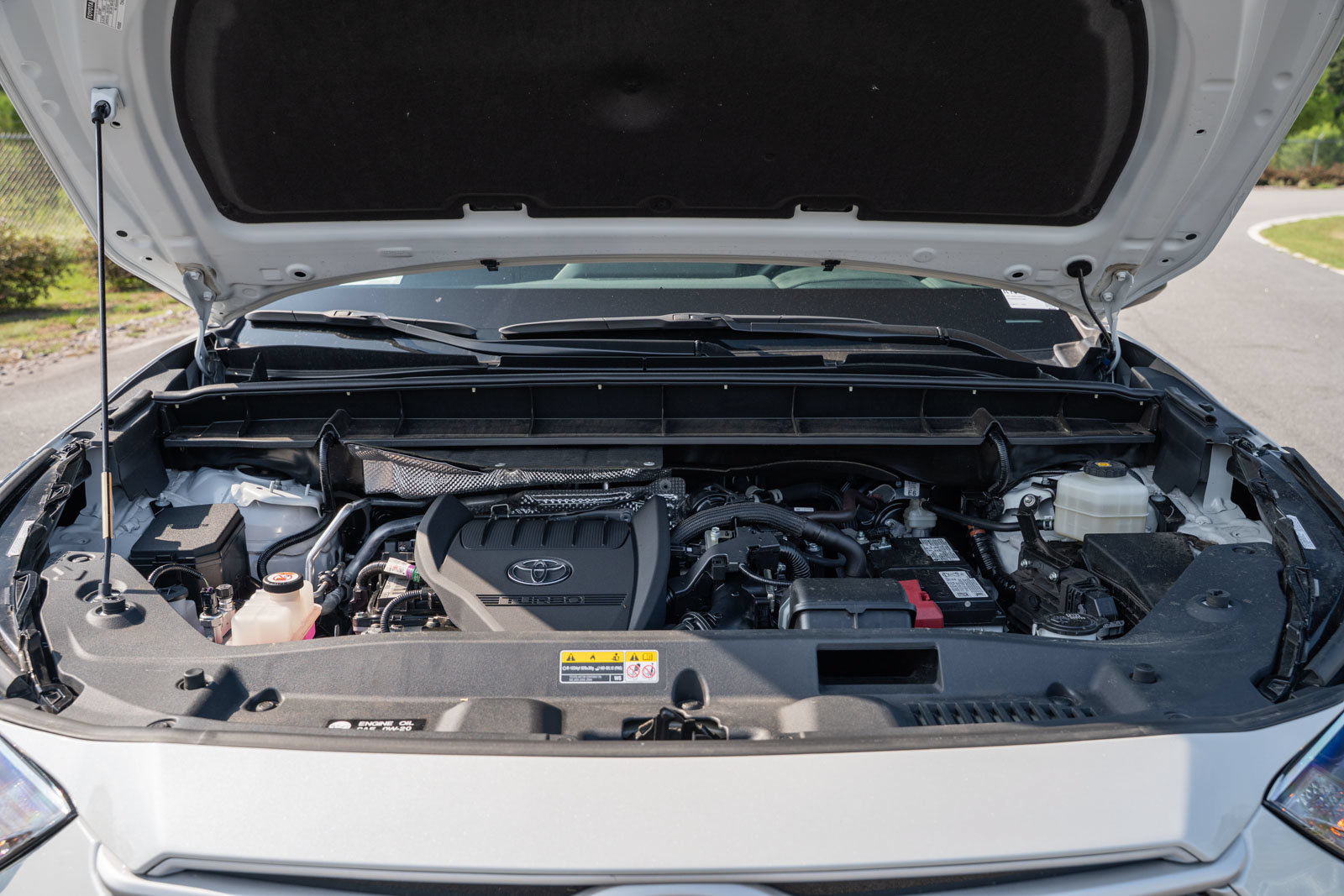 Used 2023 Toyota Highlander XLE FWD image 25