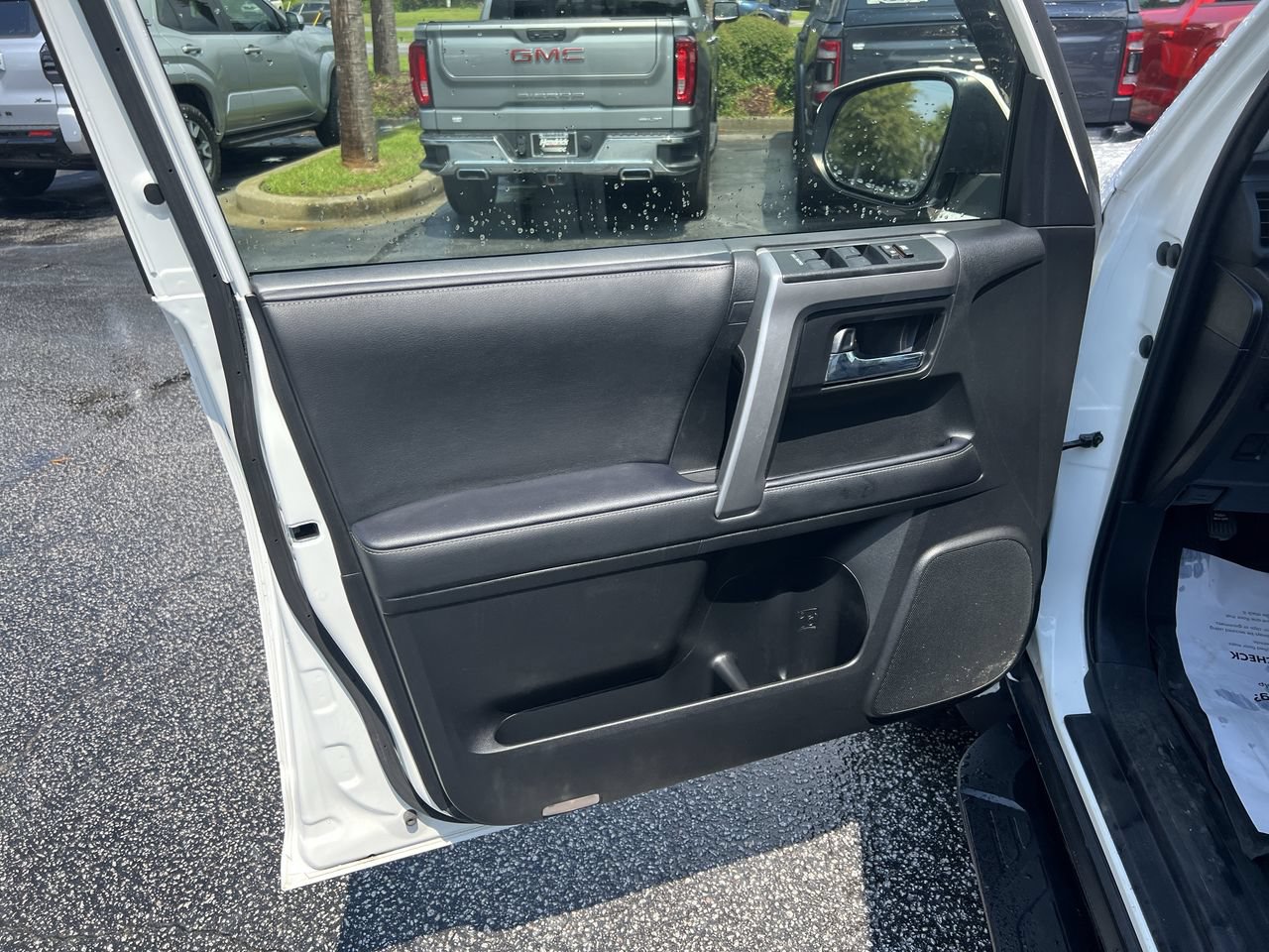 Used 2023 Toyota 4Runner SR5 Premium w/ Moonroof Package AWD/4WD image 14