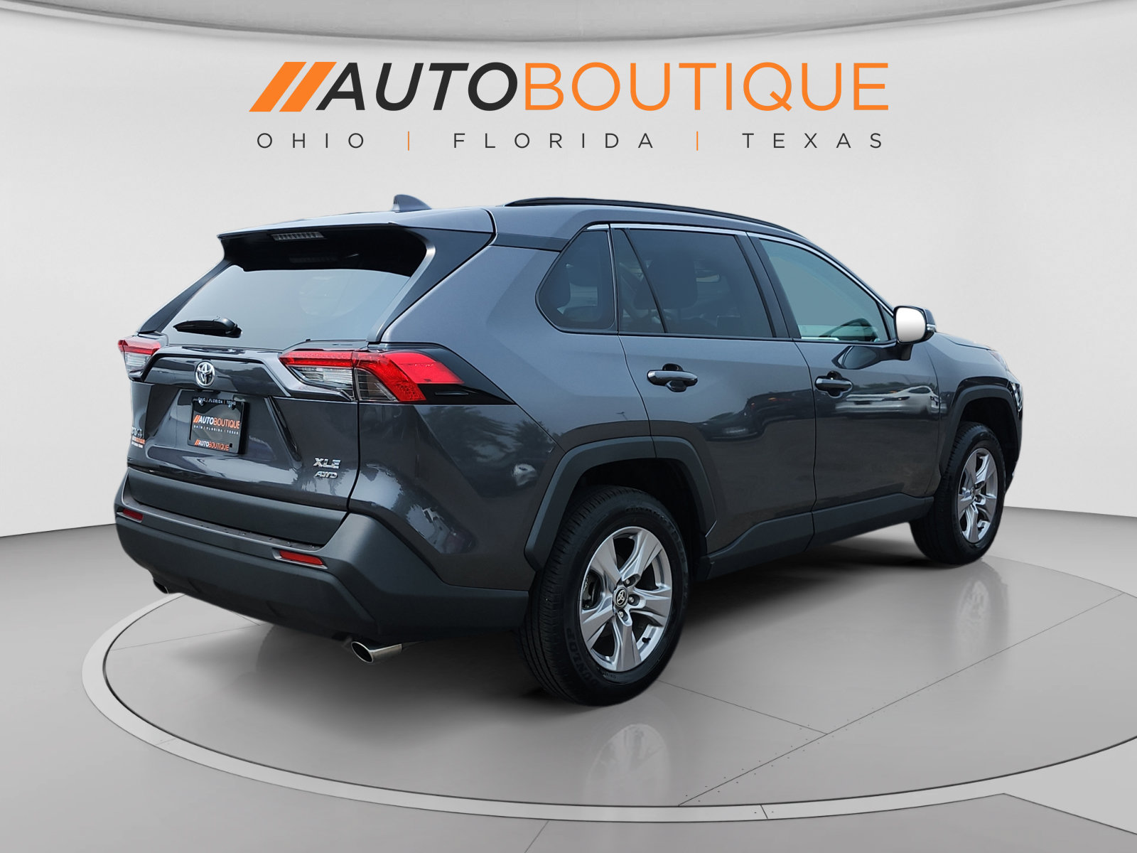 Used 2025 Toyota RAV4 XLE w/ Convenience Package AWD/4WD image 6