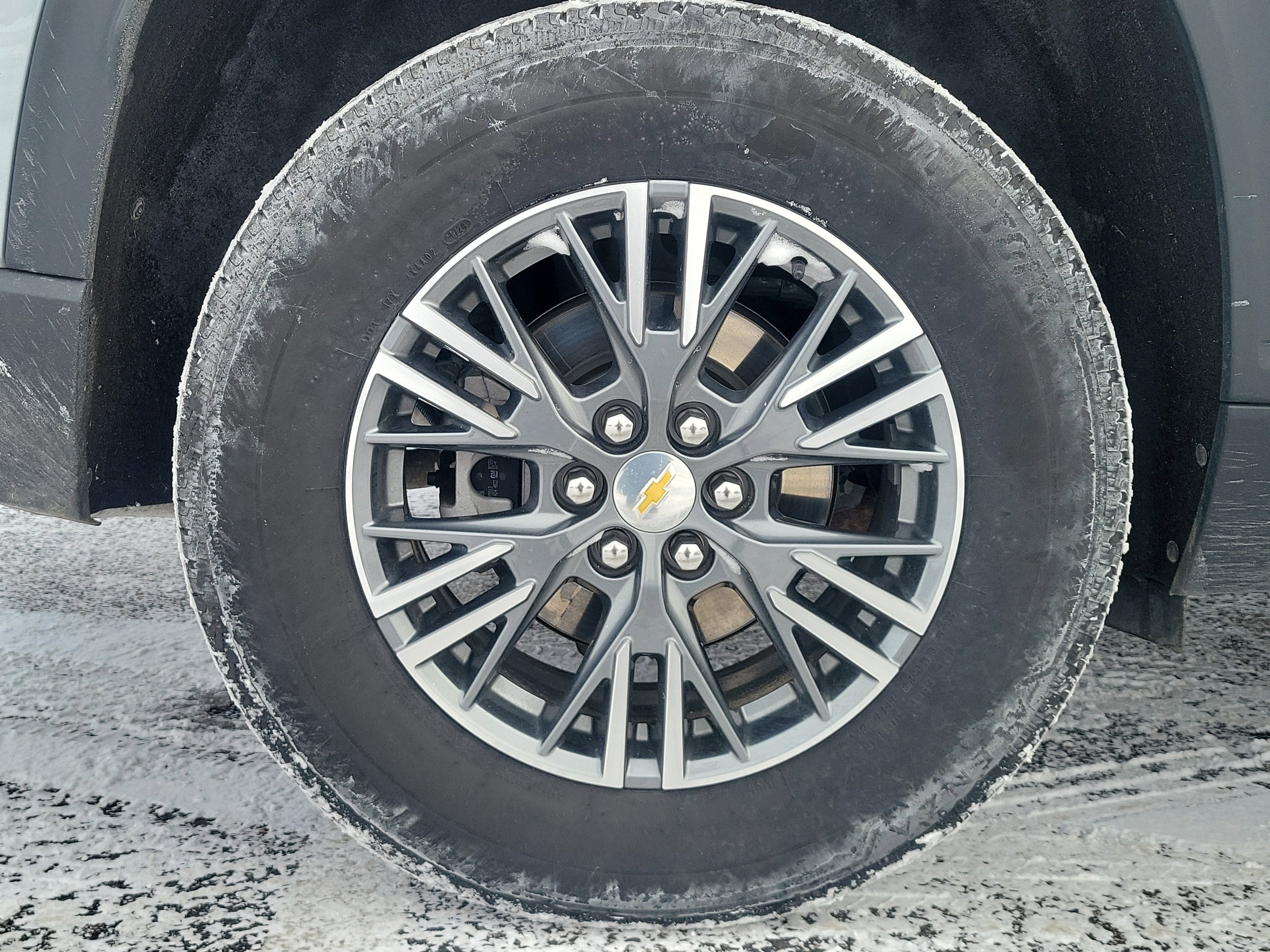 Used 2024 Chevrolet Traverse LT image 5