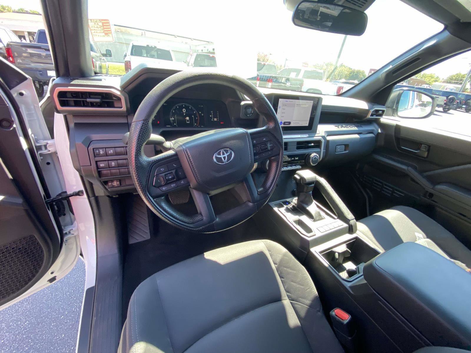 Used 2024 Toyota Tacoma SR image 23