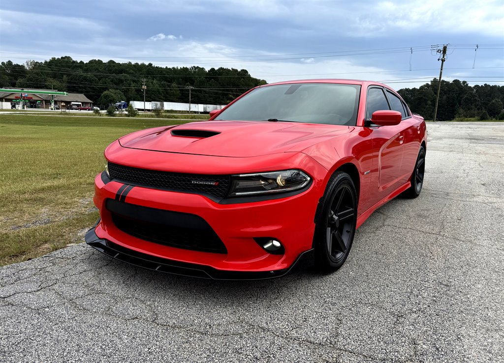 Used 2019 Dodge Charger R/T image 1