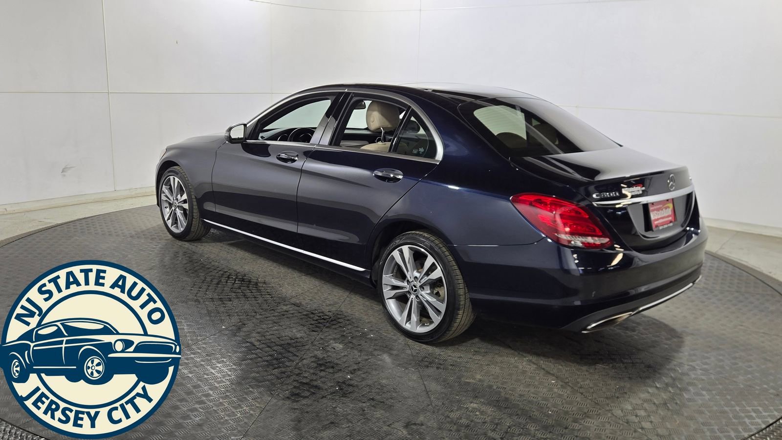 Used 2018 Mercedes-Benz C 300 4MATIC Sedan w/ Premium Package image 5