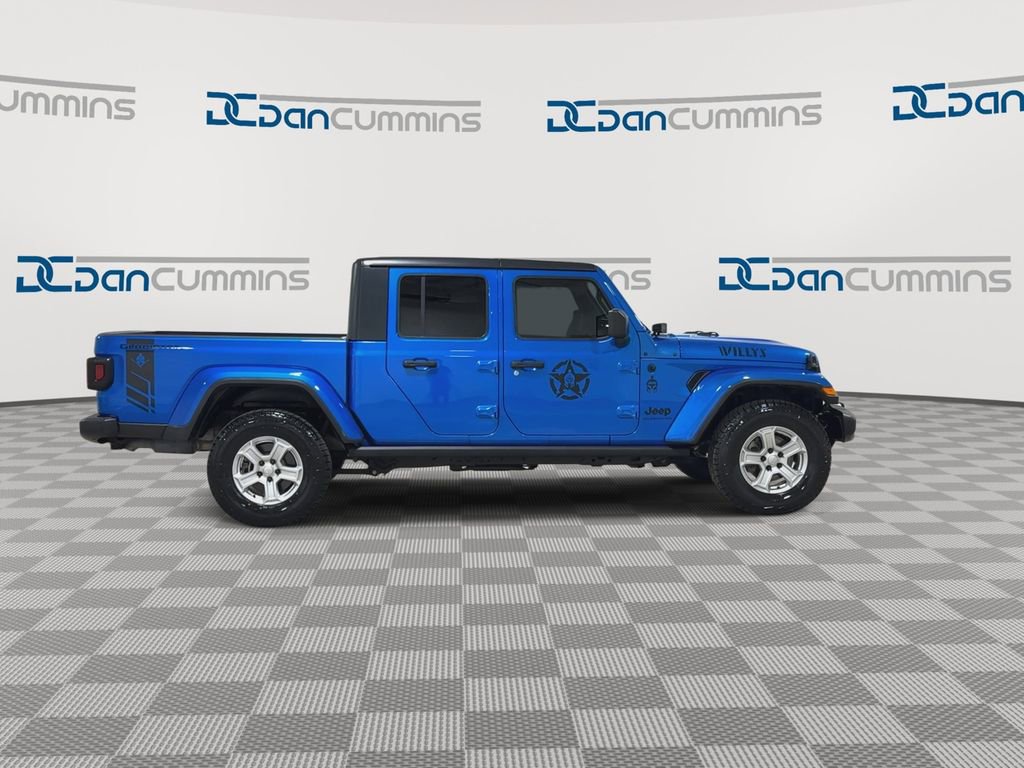Used 2021 Jeep Gladiator Willys image 9