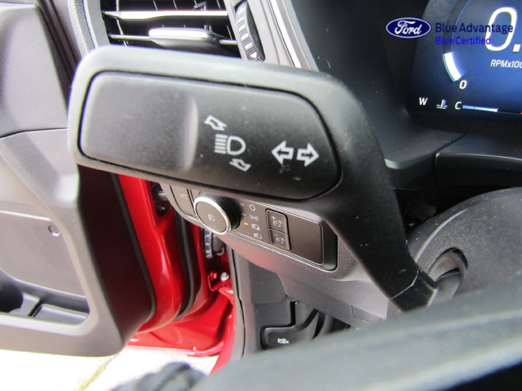 Used 2023 Ford Escape Platinum AWD/4WD image 22