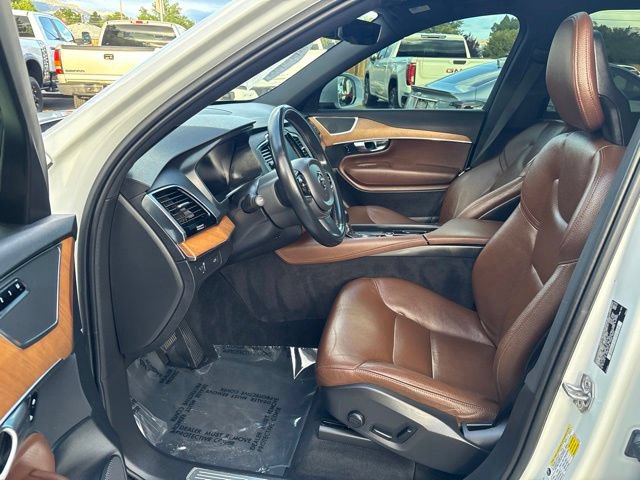 Used 2021 Volvo XC90 T6 Momentum w/ Advanced Package AWD/4WD image 11