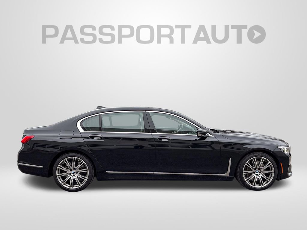Certified 2022 BMW 750i xDrive w/ Executive Package image 8