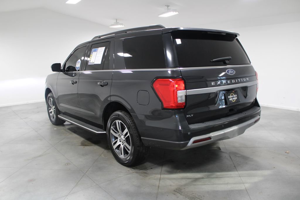 Used 2023 Ford Expedition XLT image 7