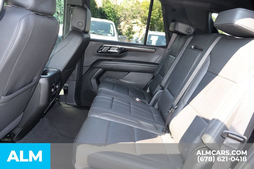 Used 2025 Chevrolet Tahoe LT RWD image 16