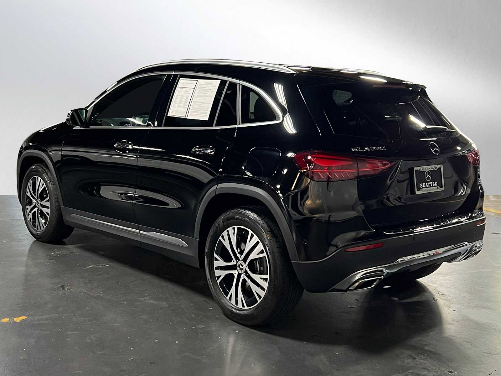 Certified 2025 Mercedes-Benz GLA 250 4MATIC image 5