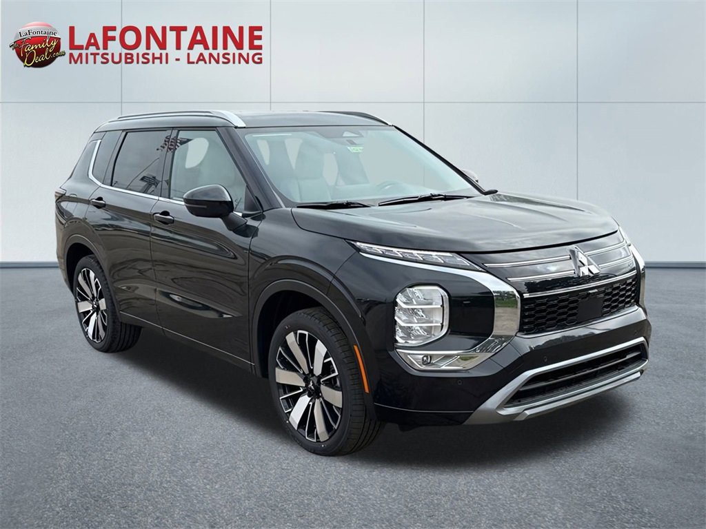 New 2025 Mitsubishi Outlander SEL image 3