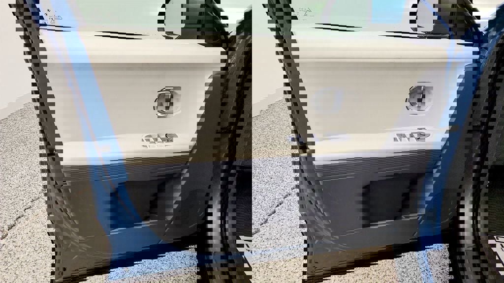 Used 2023 Hyundai Ioniq 5 SE image 10