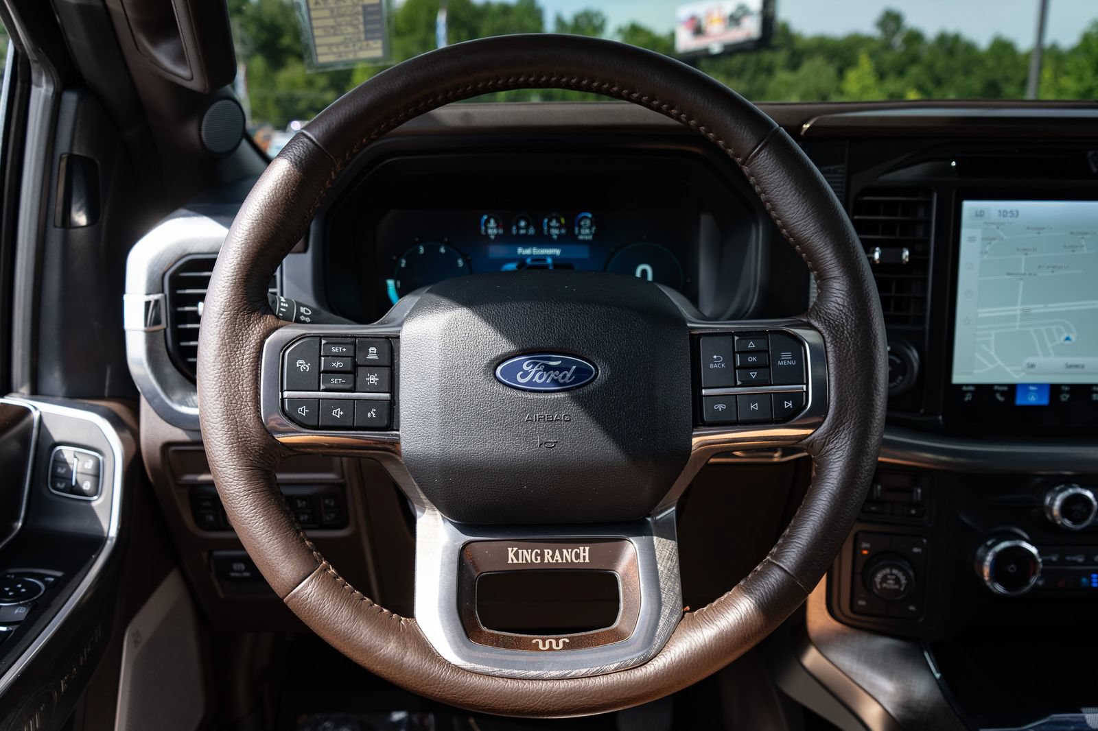 Used 2025 Ford F150 King Ranch w/ FX4 Off-Road Package AWD/4WD image 58