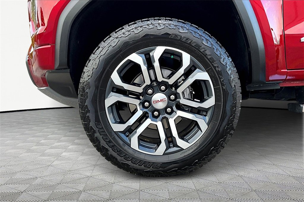 Used 2024 GMC Canyon AT4 w/ LPO, Skid Plate Package image 9