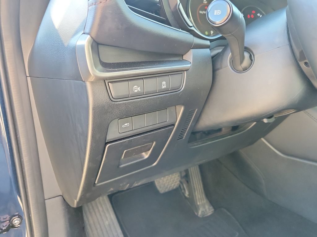 Used 2024 MAZDA MAZDA3 s FWD image 24