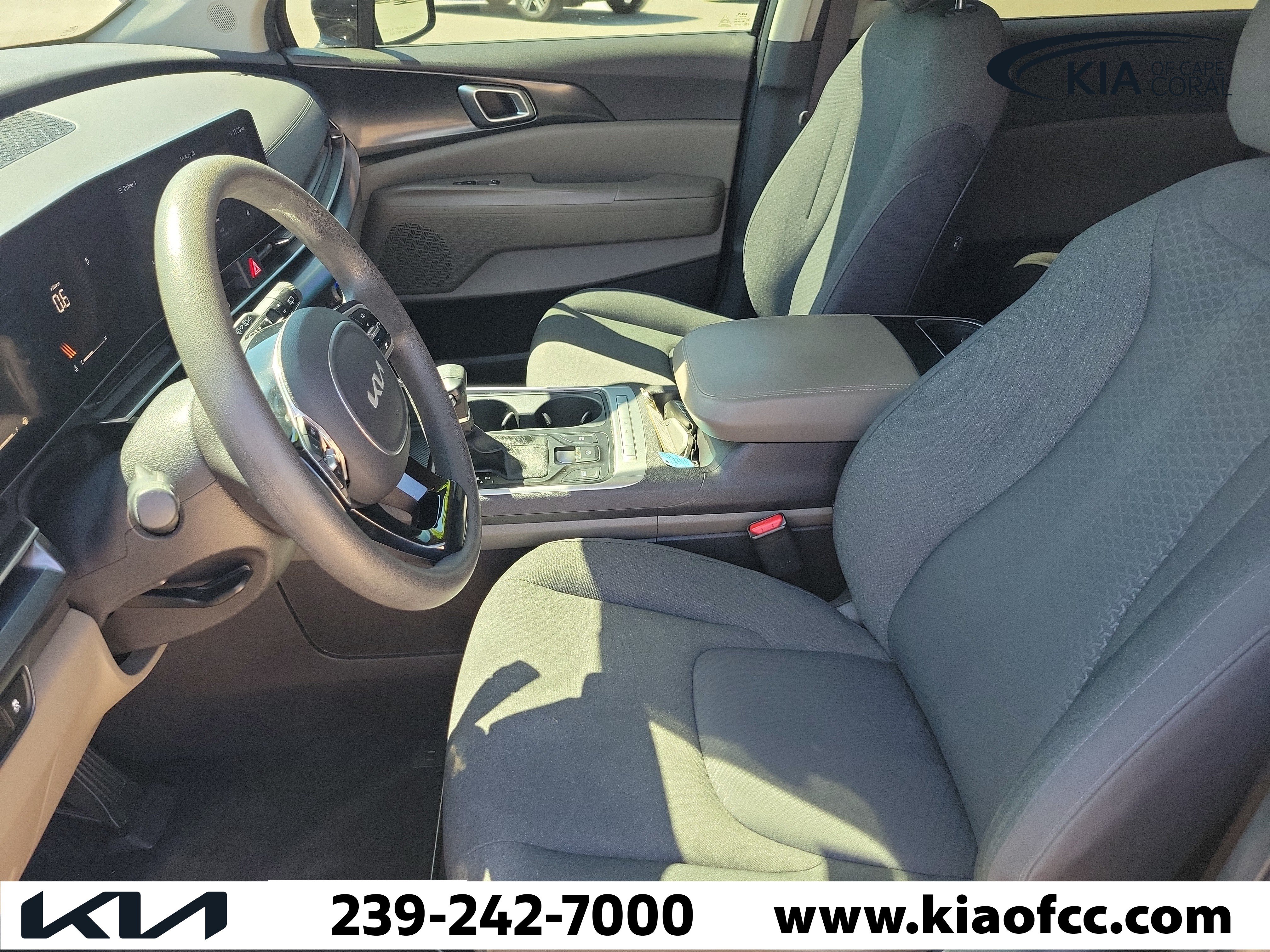 Certified 2025 Kia Carnival LX FWD image 20