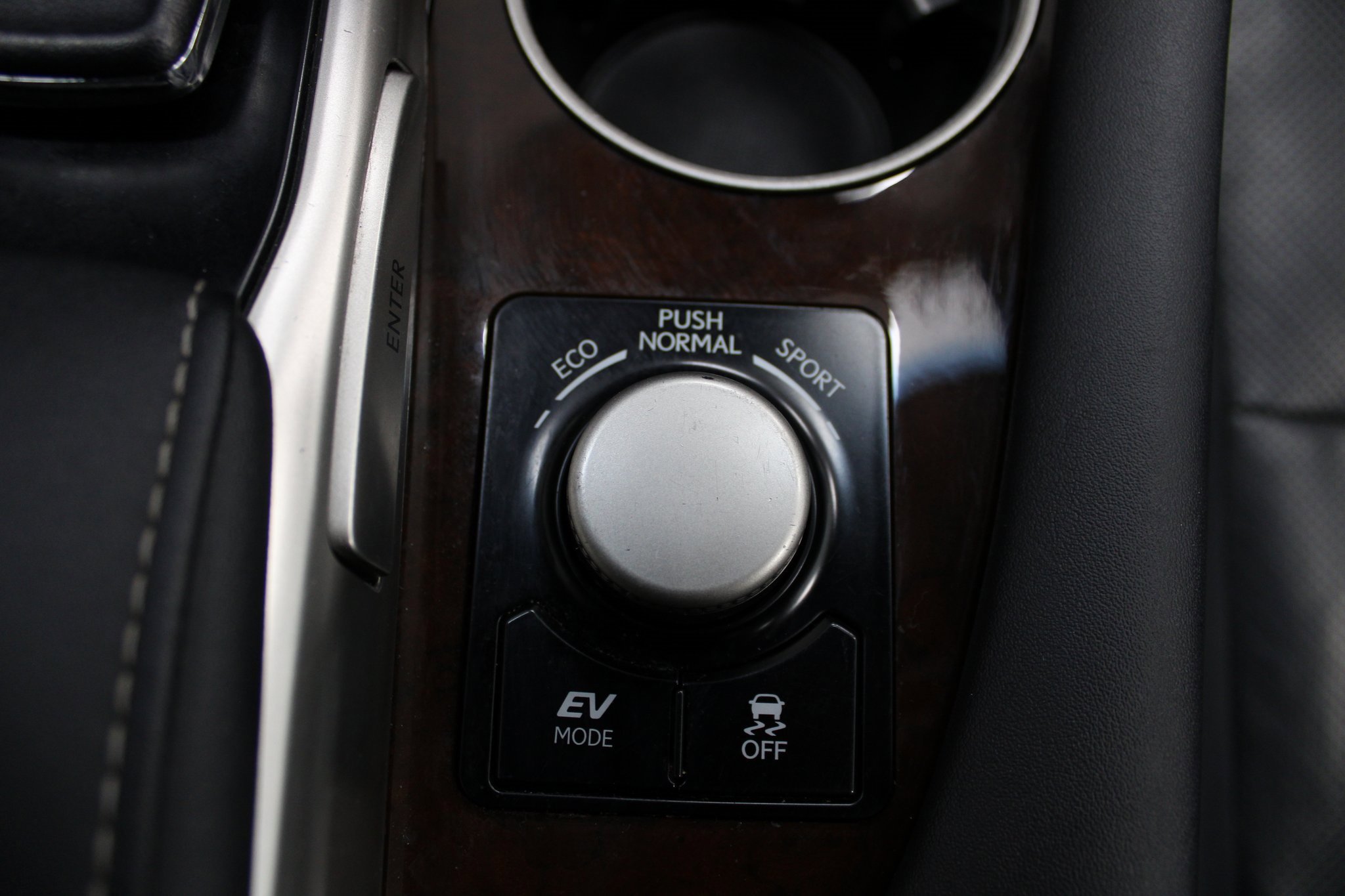 Used 2019 Lexus RX 450h AWD image 41