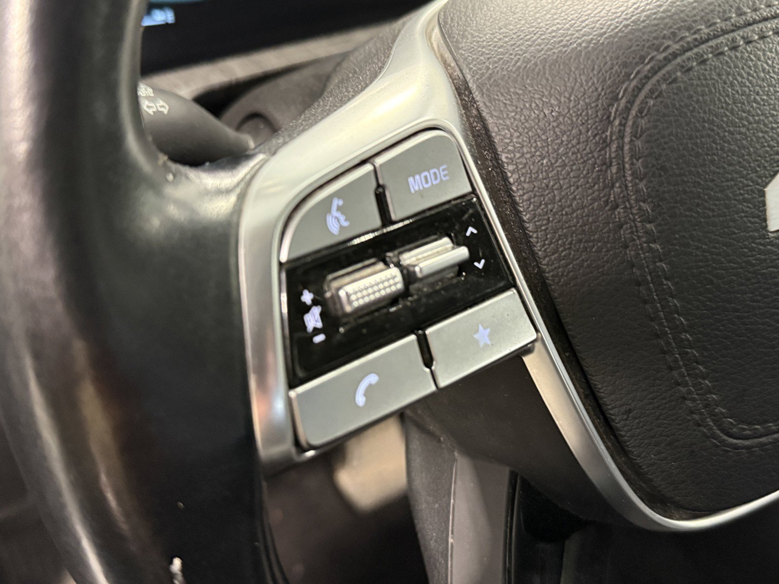 Used 2023 Kia Telluride EX AWD/4WD image 23