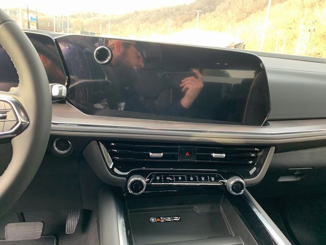 New 2026 Chevrolet Tahoe Premier w/ Sun And Tow Package image 23