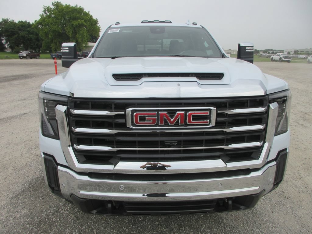 New 2026 GMC Sierra 2500 SLT w/ SLT Premium Package AWD/4WD image 12