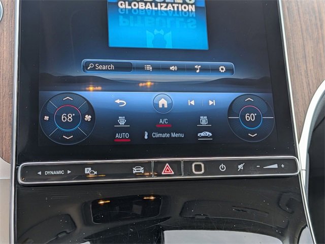 Used 2024 Mercedes-Benz GLC 300 4MATIC image 23