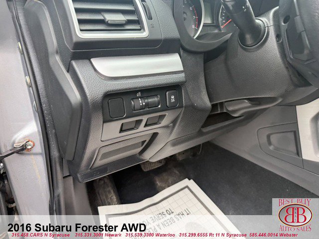 Used 2016 Subaru Forester 2.5i Premium w/ All-Weather Package image 16
