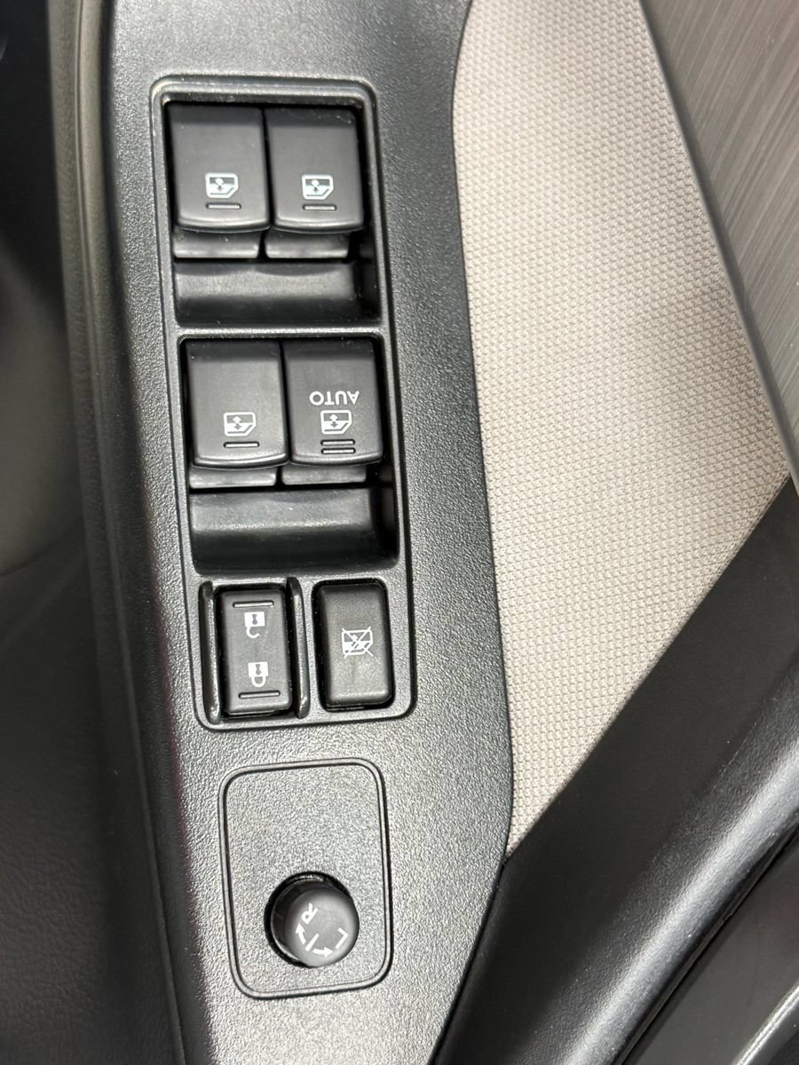 Used 2016 Subaru Forester 2.5i Premium AWD/4WD image 25