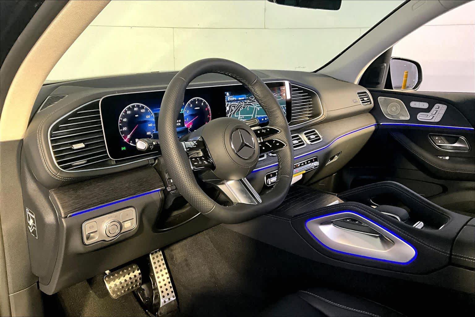 New 2026 Mercedes-Benz GLS 450 4MATIC image 9