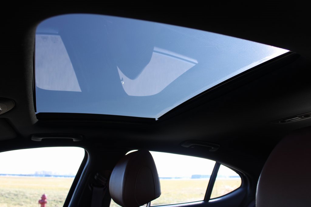 Used 2021 Genesis G70 3.3T image 39