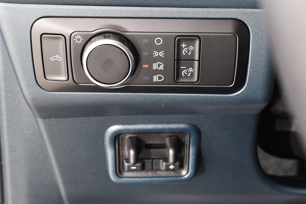 New 2025 Ford Maverick XLT w/ XLT Luxury Package image 30