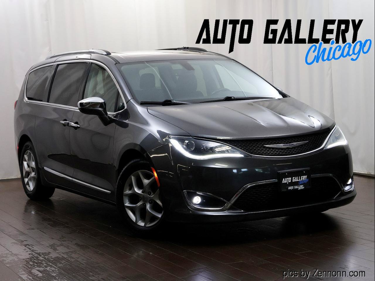 Used 2019 Chrysler Pacifica Limited FWD image 1