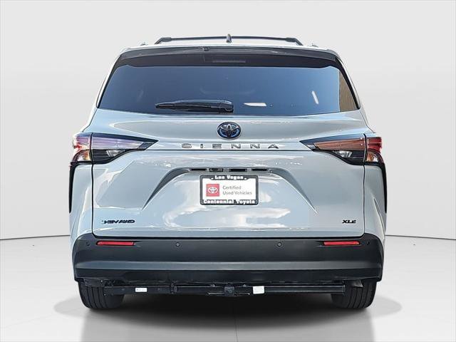 Certified 2025 Toyota Sienna XLE Woodland Edition AWD/4WD image 6