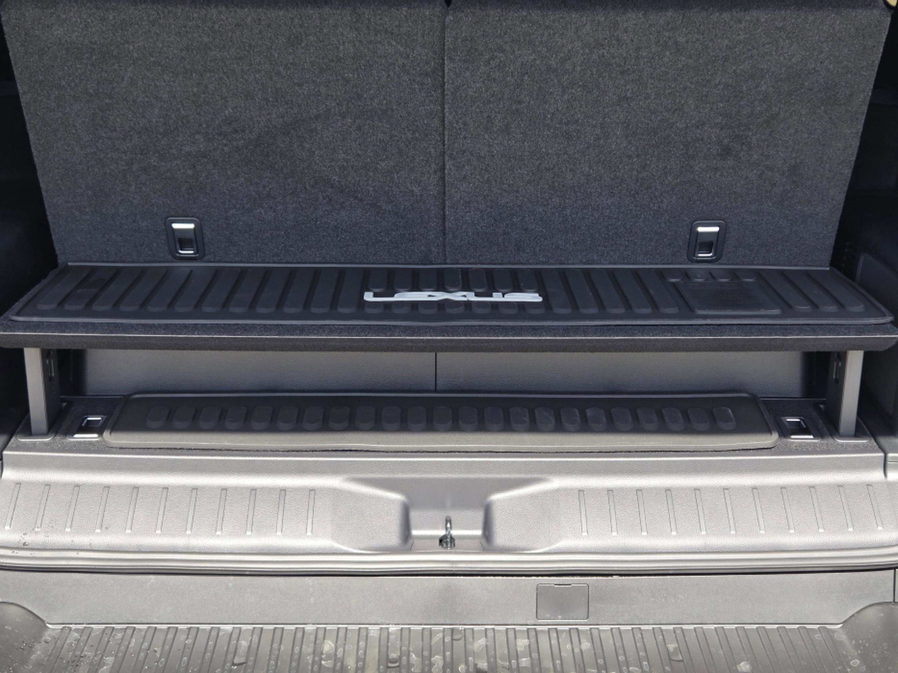 New 2026 Lexus LX 700h Luxury AWD/4WD image 23
