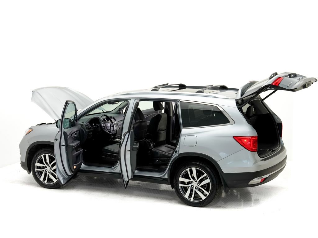 Used 2018 Honda Pilot Elite image 32