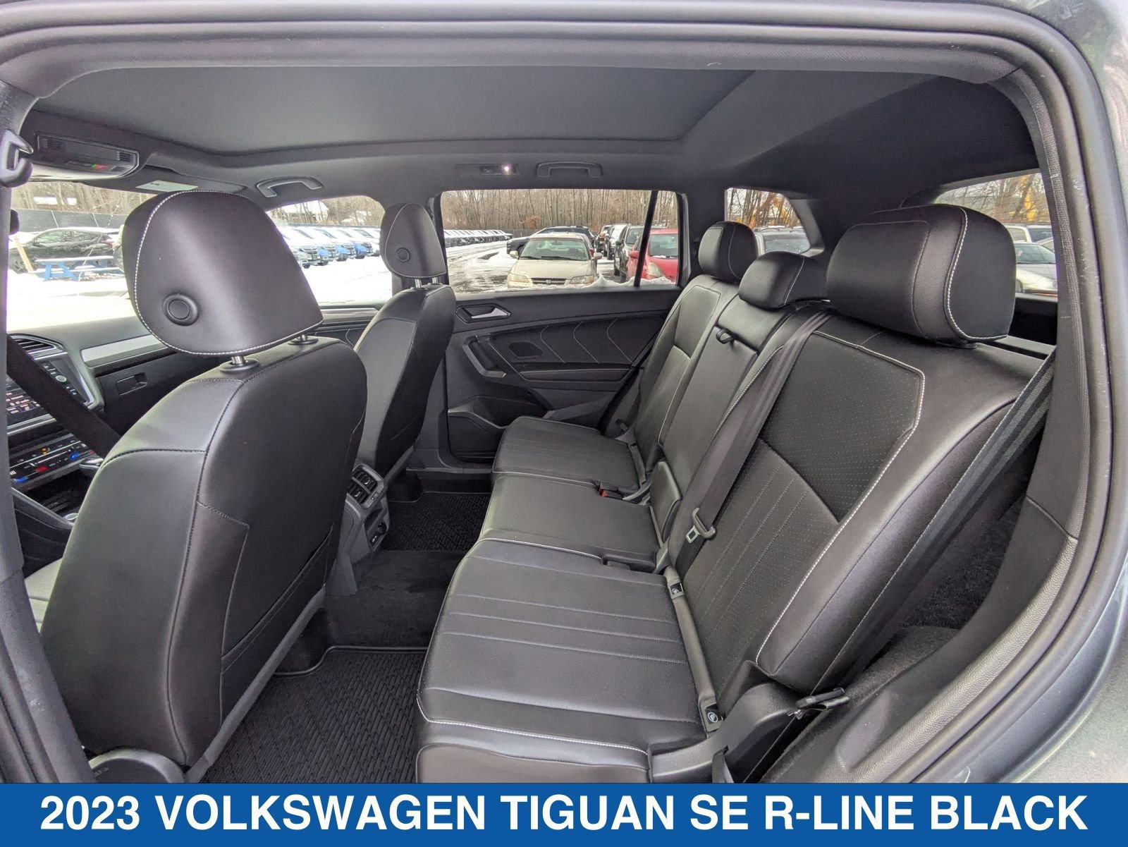 Used 2023 Volkswagen Tiguan SE R-Line image 30