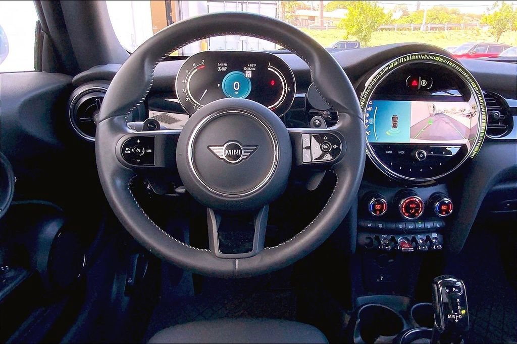 Used 2023 MINI Cooper S FWD image 6