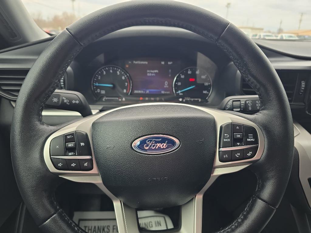 Used 2024 Ford Explorer XLT image 21